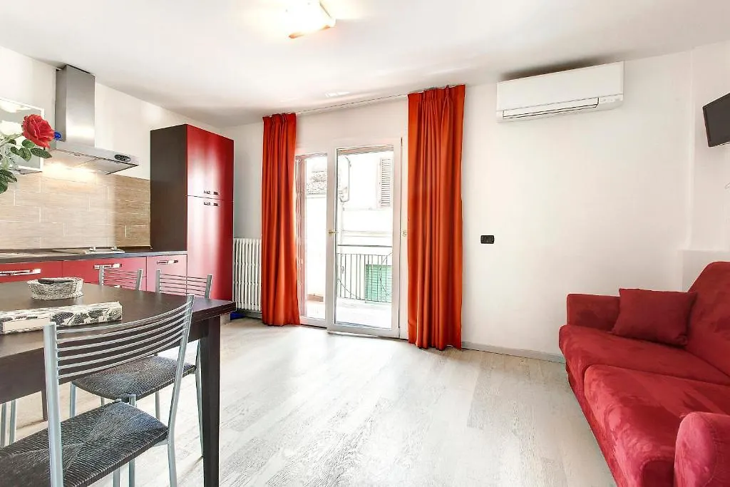 Apartment Casa Per Vacanze Liberta Florence Italy
