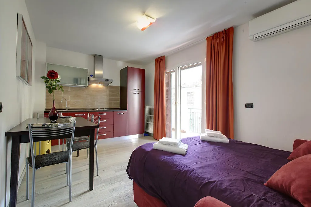 Apartment Casa Per Vacanze Liberta Florence Italy